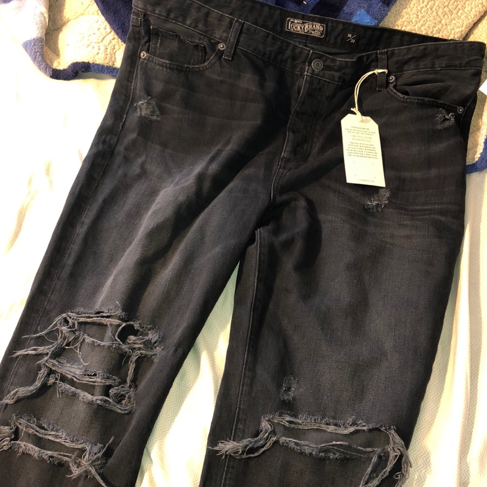 Brand new Authentic Lucky Brand jeans✨